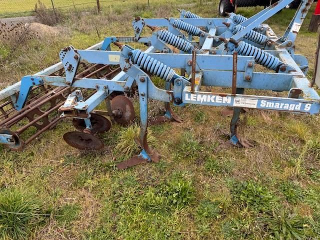 Lemken smaragd 9/300 u Култиватор 4500 €