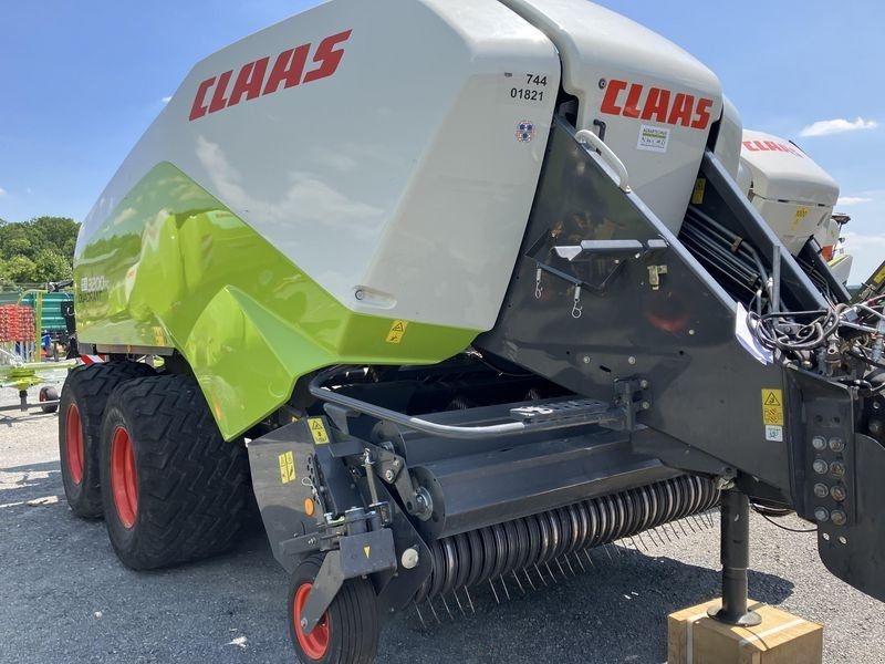 Claas Quadrant 3200 FC baler €65,900