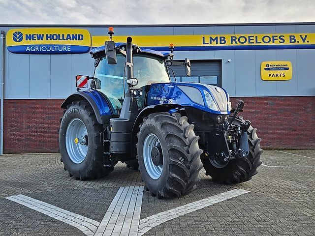 New Holland T7.270 Traktor