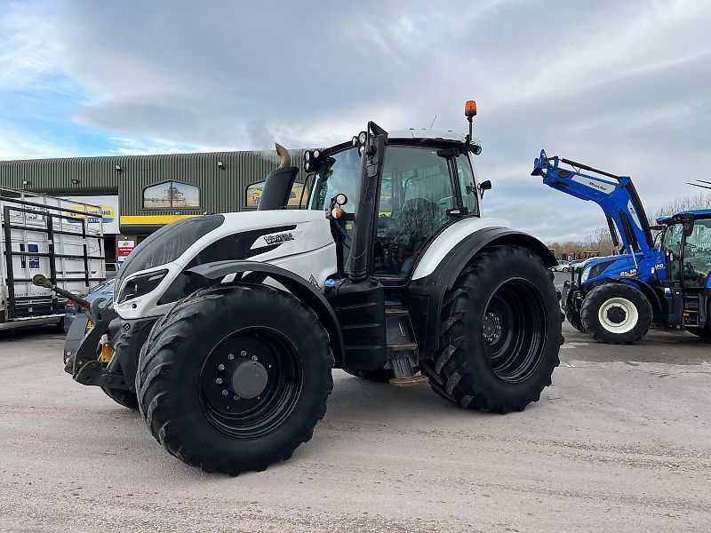 E-FARM: Valtra T234 - Traktor - id EQQB5FS - 80.629 € - Baujahr: 2018 - Vereinigtes Königreich