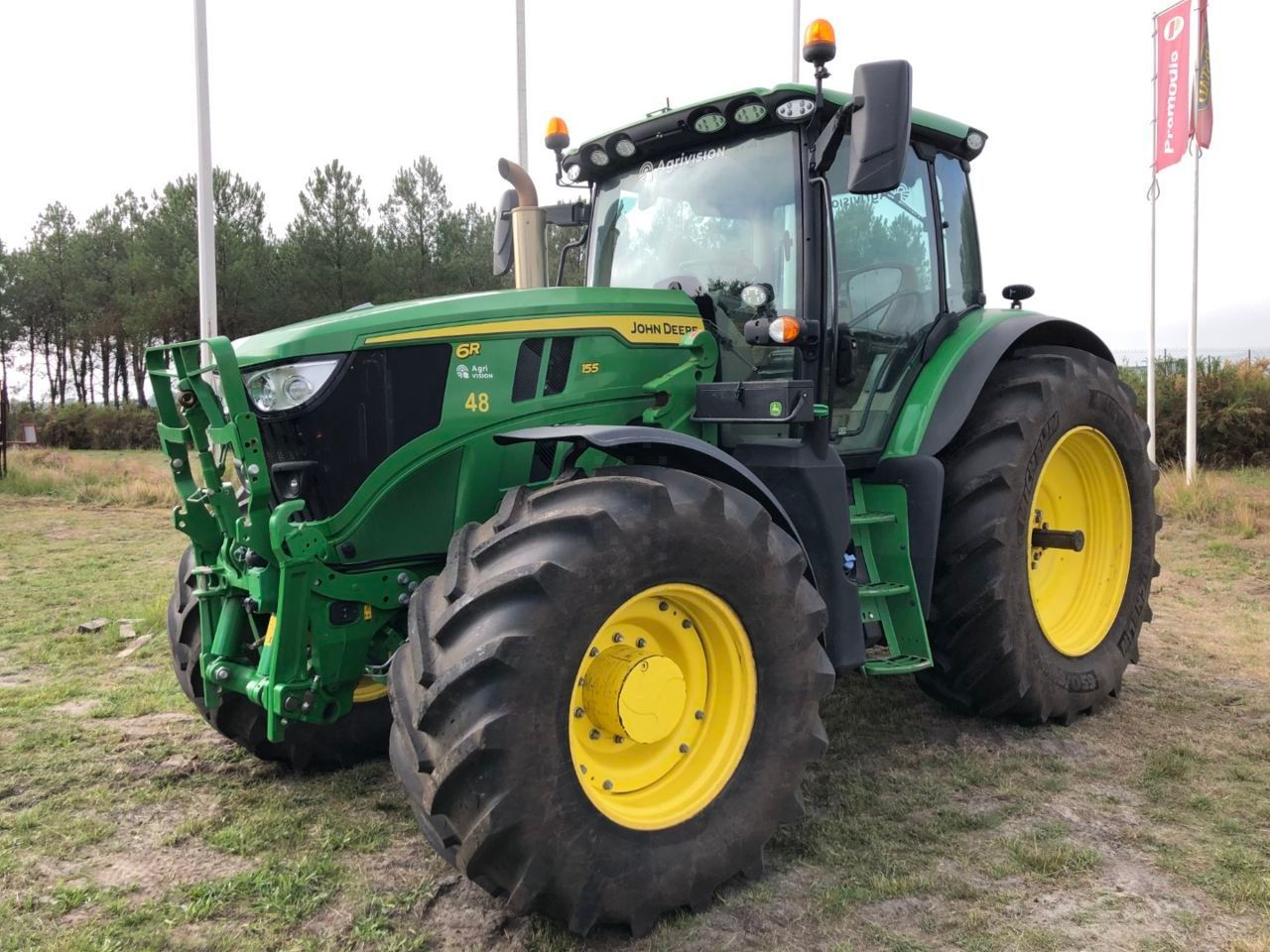 E-FARM: John Deere 6R 155 - Tractor - id TSVHJMF - 112.000 EUR - Anul: 2023 - Citeste ore: 2.117,Muterea motorului: 155,Franța
