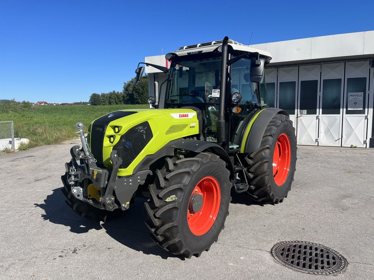 Claas Axos 240 tractor €63,250