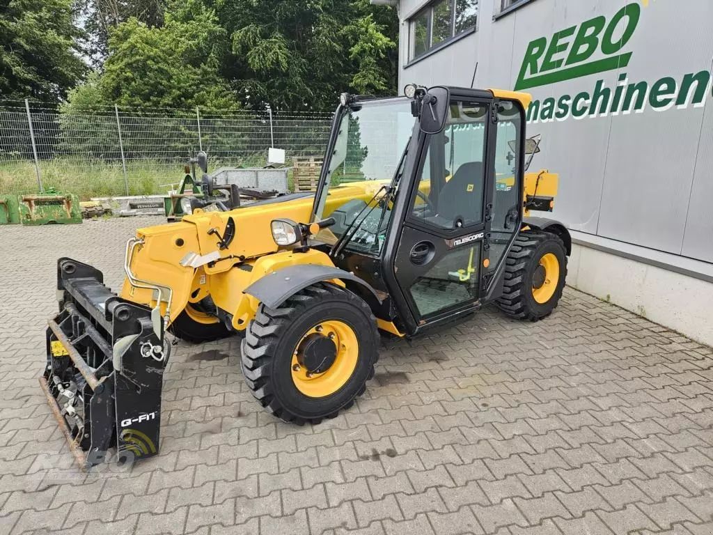 E-FARM: JCB 525-60 - Chargeur télescopique  - id CVIT7QQ - 44 000 € - Année: 2019 - Lecture du nombre d'heure: 1 385,Puissance du moteur (chevaux): 75,Allemagne
