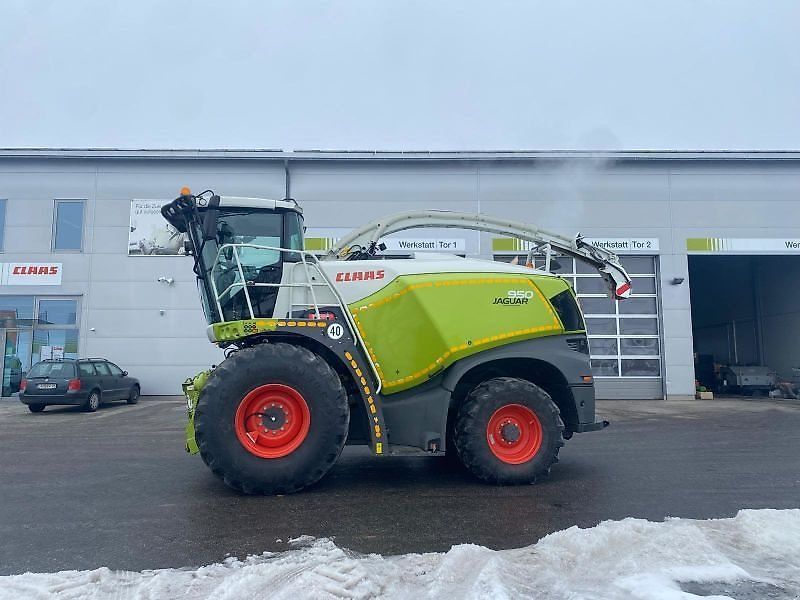 Claas Jaguar 950 Self propelled forage harvester €335,000