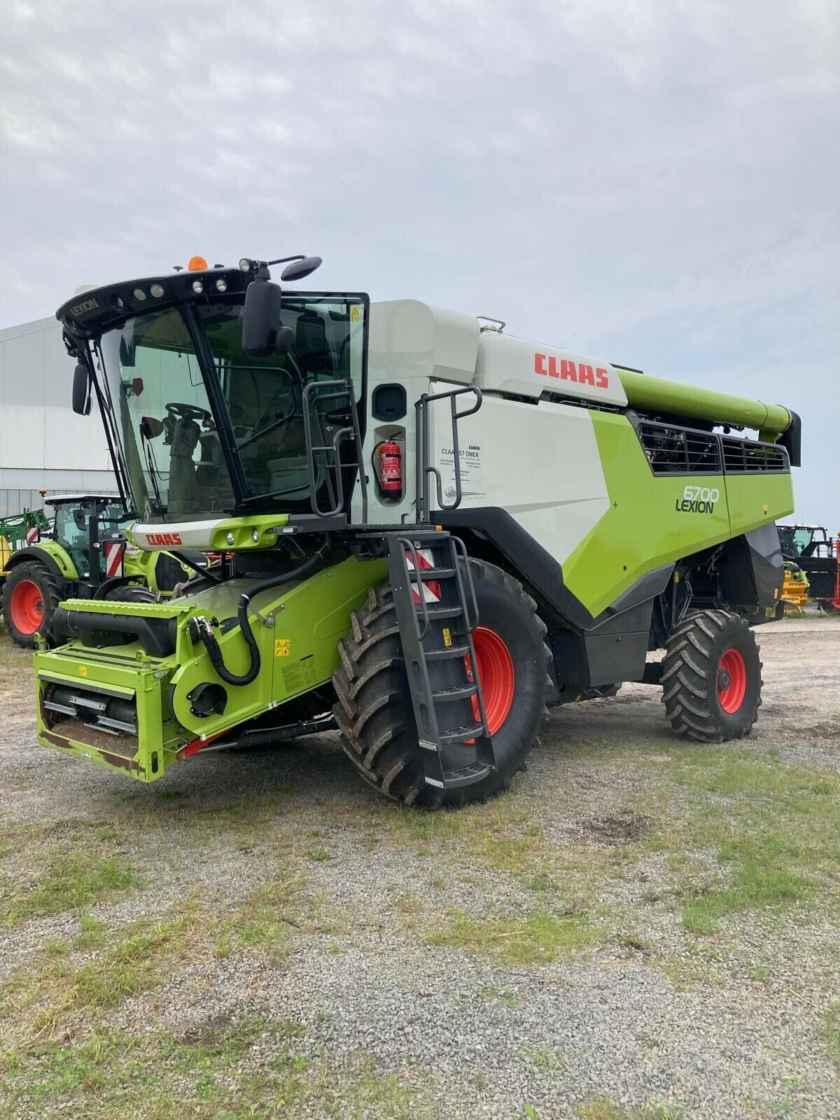 E-FARM: Claas Lexion 6700 - Cosechadora - id NUGTXNP - 295.000 € - Año: 2022 - Horas: 511,Potencia del motor: 408,Francia