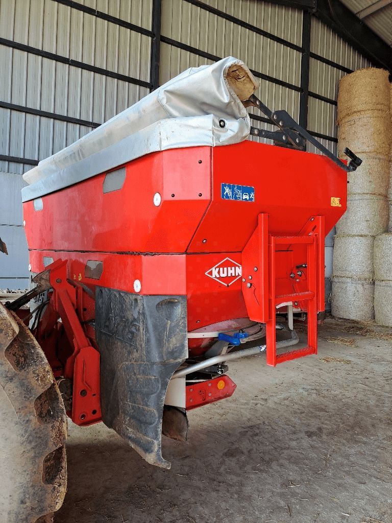Kuhn axis 40.1w Fertiliser spreader €6,500