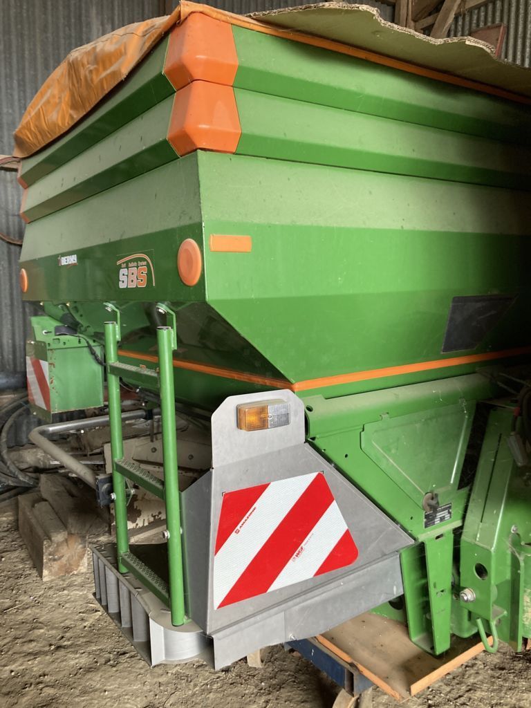 Amazone zam ultra profis Fertiliser spreader €13,000