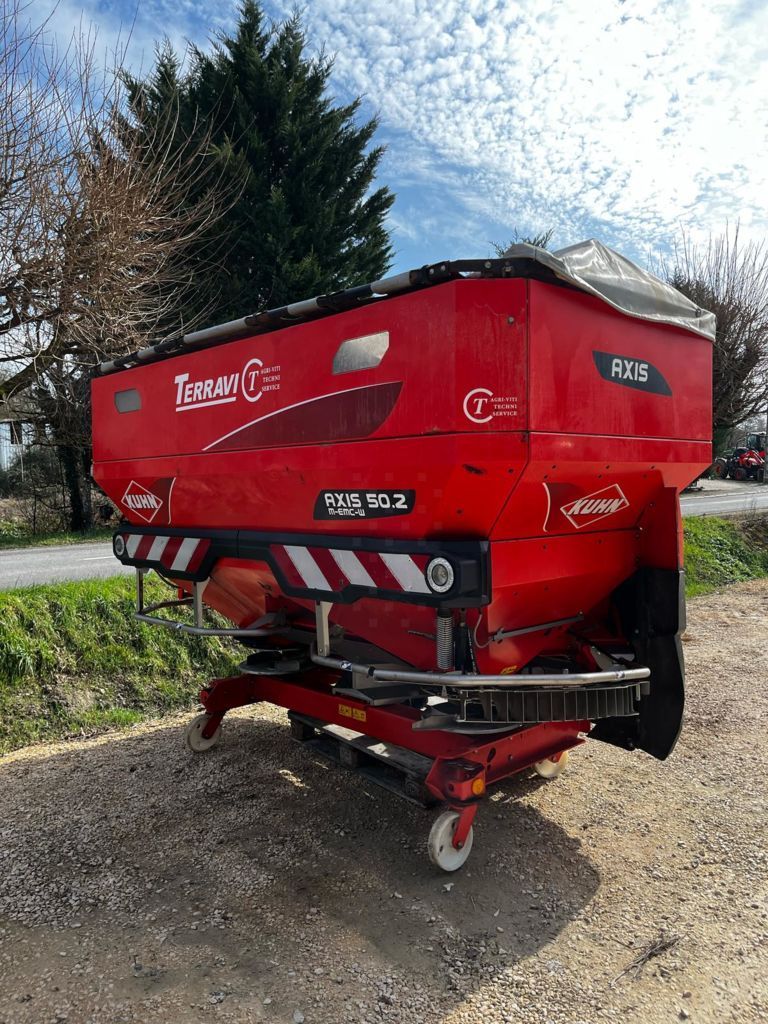 E-FARM: Kuhn axis 50.2 h-emc-w - Пръскачка - id 6KM5GF9 - 13 000 € - Година на построяване: 2018 - Франция