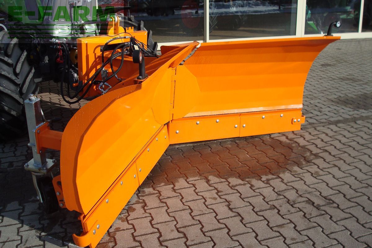 E-FARM: vario schneepflug 3000 profi - Kommunaltechnik - id XF1AFBY - 7.409 € - Baujahr: 2022 - Österreich