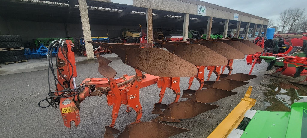 Kuhn varimaster 120 plough €6,000