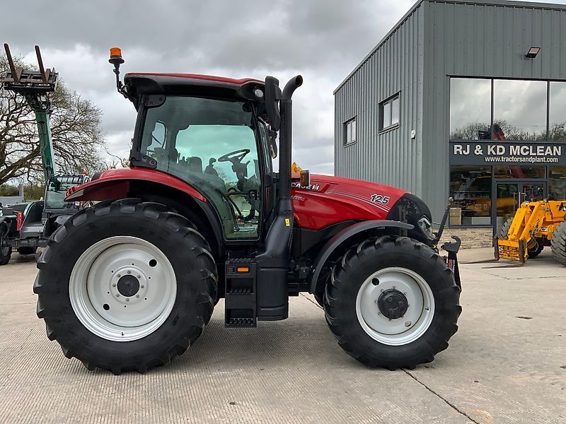Case IH Maxxum 125 Tractor €66,847