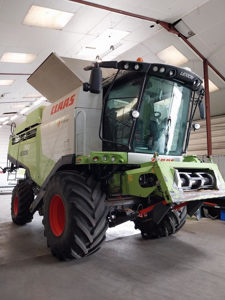 E-FARM: Claas Lexion 760 - Combină de recoltat - id QU8TTSC - 158.000 EUR - Anul: 2018 - Citeste ore: 3.500,Muterea motorului: 500,Franța