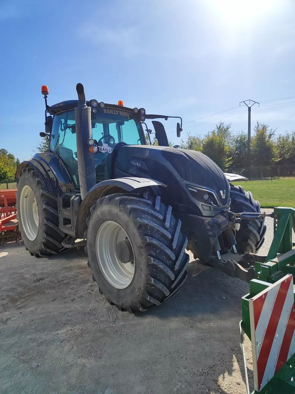 E-FARM: Valtra T194 - Tracteur - id MHP4QQJ - 89 000 € - Année: 2014 - Lecture du nombre d'heure: 3 600,Puissance du moteur (chevaux): 200,France