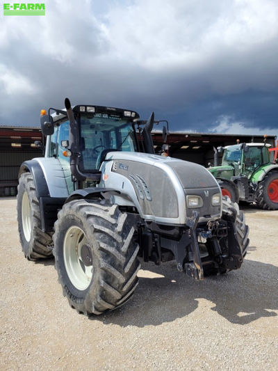 E-FARM: Valtra T160 - Tractor - id MNEQKCU - €48,000 - Year of construction: 2011 - Engine hours: 4,838,Engine power (HP): 160,France