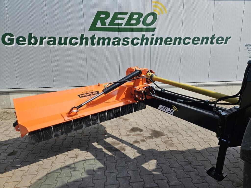 E-FARM: PERFECT zw 180 - Mulcz - id V1BJKAQ - 8500 € - Rok produkcji: 2023 - Niemcy