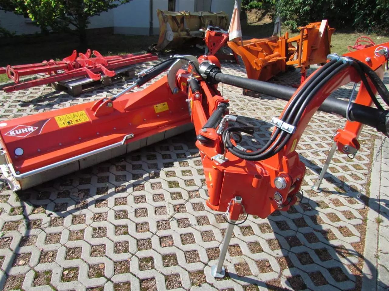 E-FARM: Kuhn TBE 222 - Topper - id Z9BMGNG - Año: 2024 - Alemania