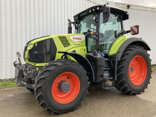 Claas Axion 800 Tractor €135,000