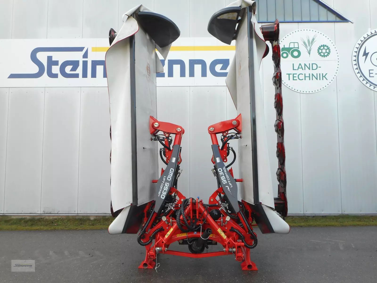 E-FARM: Kuhn GMD 9530 FF - Faucheuse - id 2Y5YHPM - 20 924 € - Année: 2016 - Allemagne