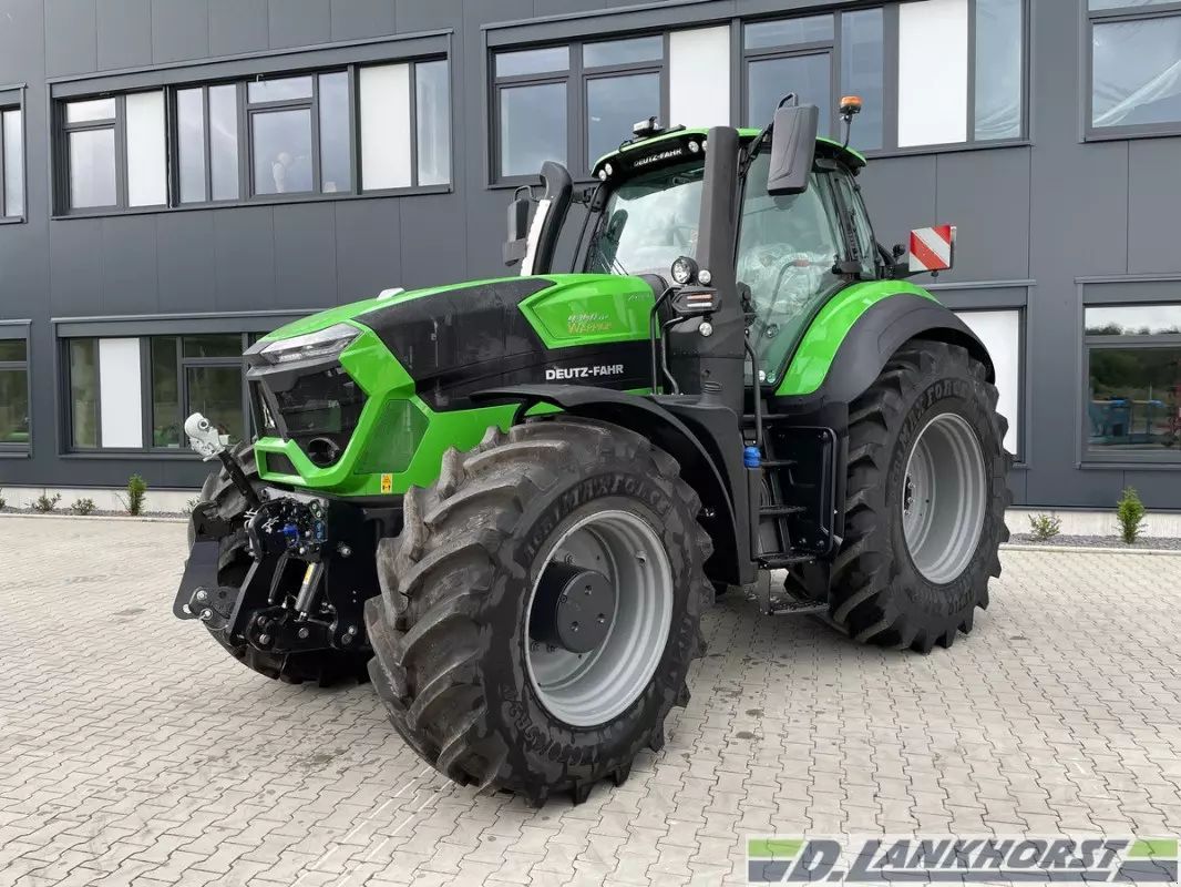 Deutz-Fahr 9340 TTV Warrior Tractor €174,000