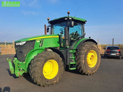 E-FARM: John Deere 7200 R - Tractor - id SRDCLCX - €55,000 - Year of construction: 2011 - Engine hours: 7,400,Engine power (HP): 200,France