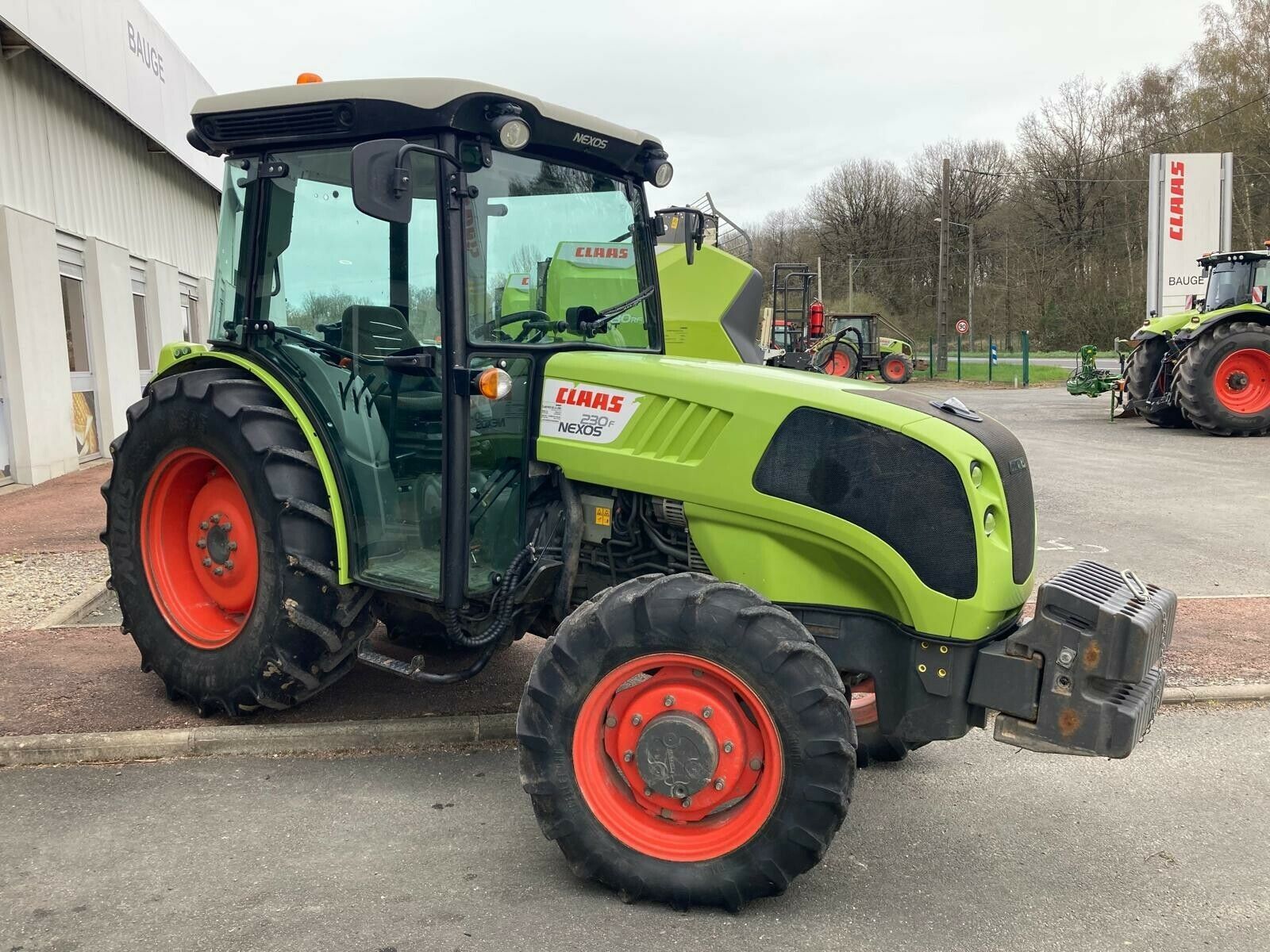 E-FARM: Claas Nexos 230 F - Τρακτέρ - id FAPPKK6 - 25.500 € - Χρονία: 2016 - Μετρητής ωρών: 4.406,Γαλλία