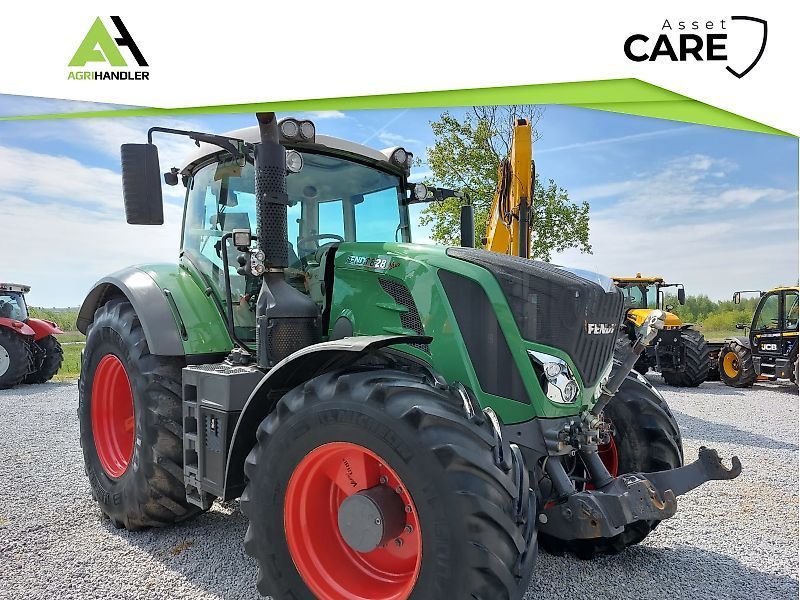 E-FARM: Fendt 828 Vario - Tractor - id EYCNHHZ - €104,493 - Year of construction: 2015 - Engine hours: 5,955,Poland