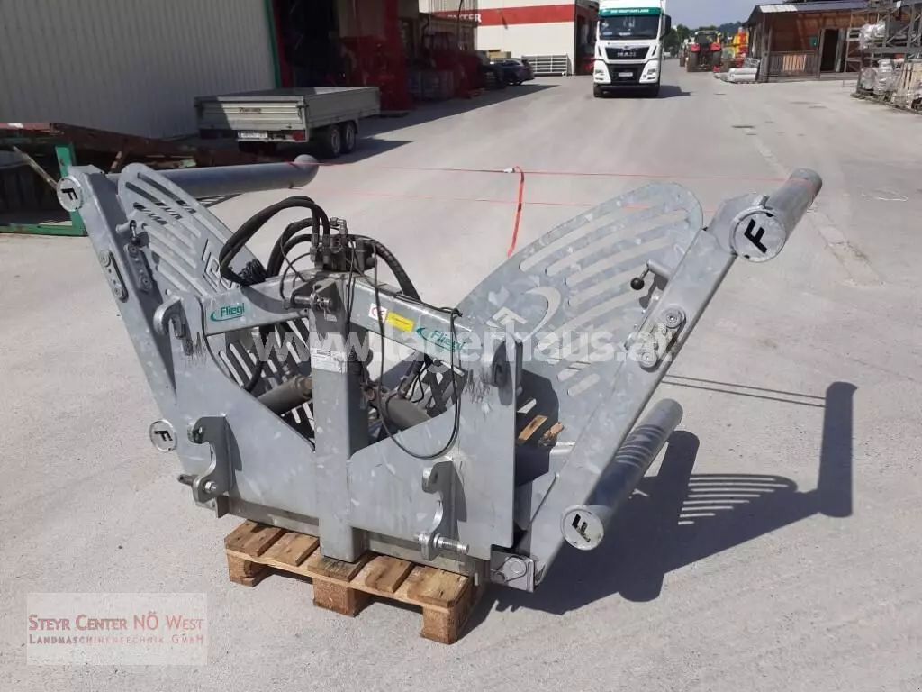 E-FARM: Fliegl schmetterling btgsh 22 - 17 (incl.umschaltventil - Attachment - id 5JNAQY5 - €2,013 - Austria