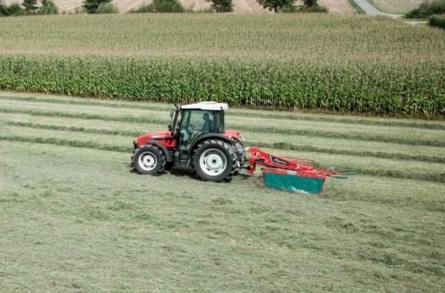 Kverneland 9439 rotorrive Tedder €6,964