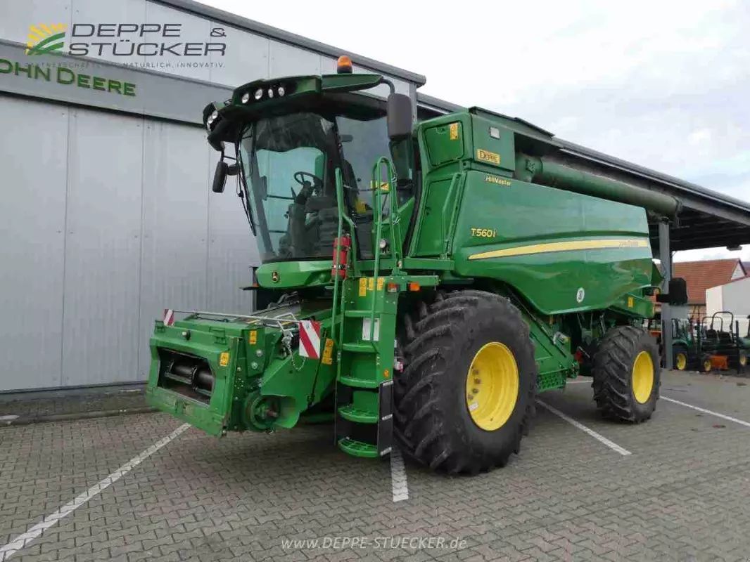 E-FARM: John Deere T 560 HM - Mähdrescher - id TZRMKQH - 199.000 € - Baujahr: 2018 - Abgelesene Motorstunden: 986,Motorleistung (PS): 388,Deutschland