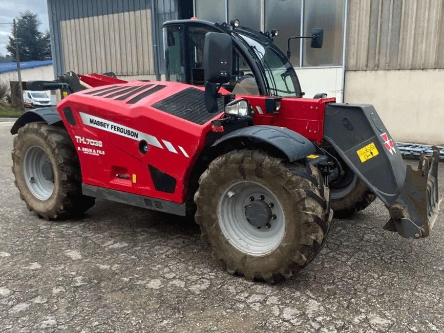 E-FARM: Massey Ferguson th 7038 - Ładowacz teleskopowy - id 48RL8AF - 70 000 € - Rok produkcji: 2020 - Motogodziny: 3620,Francja