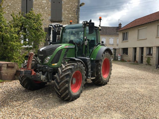 E-FARM: Fendt 516 Vario ProfiPlus - Tractor - id PHE9EYG - €117,000 - Year of construction: 2020 - Engine hours: 2,000,Engine power (HP): 160,France