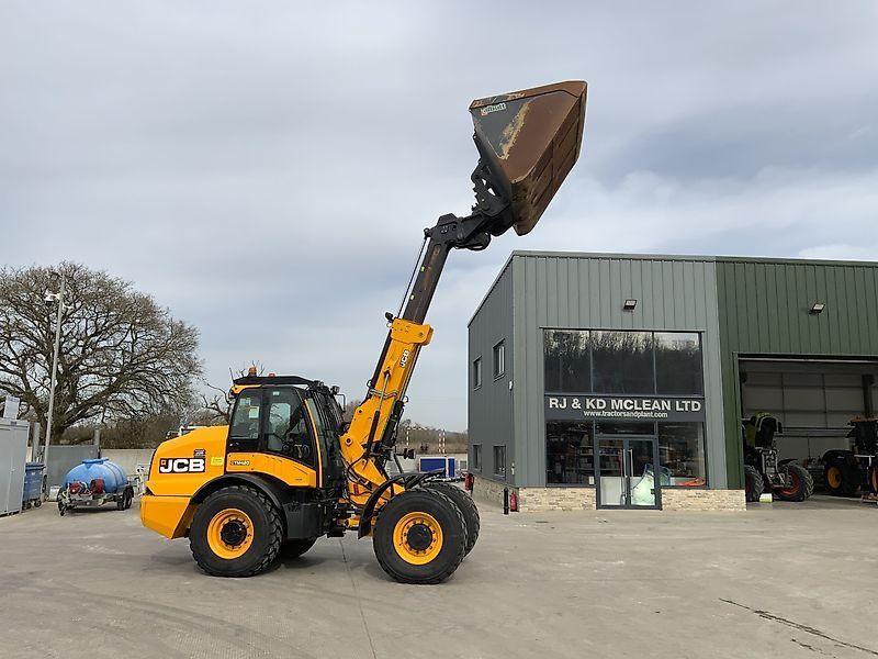 E-FARM: JCB tm420 pivot steer (st22539) - šarnyrinis krautuvas - id SHMQ5IH - 89 182 € - Gamybos metai: 2021 - Variklio darbo valandos: 686,Variklio galia (AG): 150,Jungtinė Karalystė