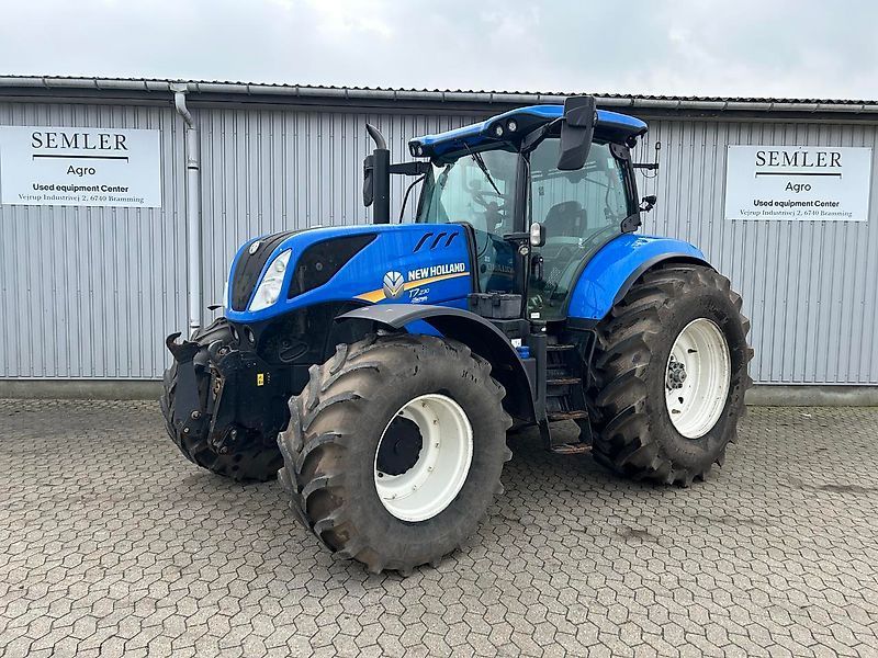 New Holland T7.230 Tractor €86,866