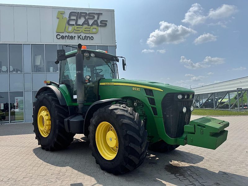 E-FARM: John Deere 8530 - Tracteur - id EGDWYUG - 58 497 € - Année: 2010 - Lecture du nombre d'heure: 12 764,Puissance du moteur (chevaux): 330,Pologne