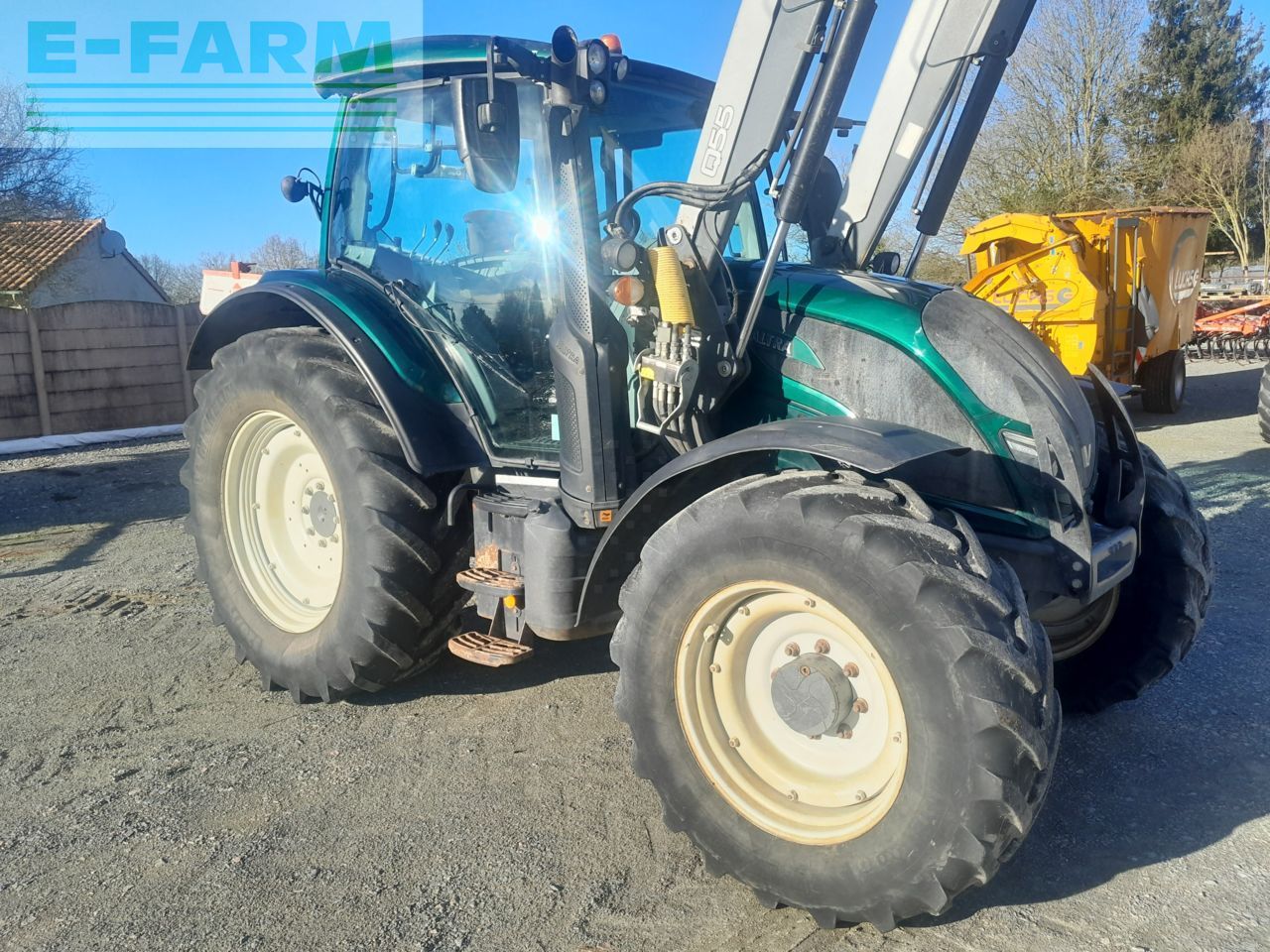 Valtra A114MH Traktor 56.000 €