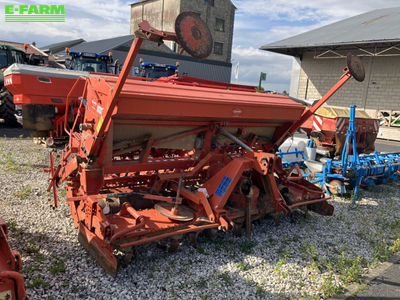 E-FARM: Kuhn Integra GII 3000-20 SD - Drilling machine combination - id LCGS1KJ - €6,500 - Year of construction: 2000 - France