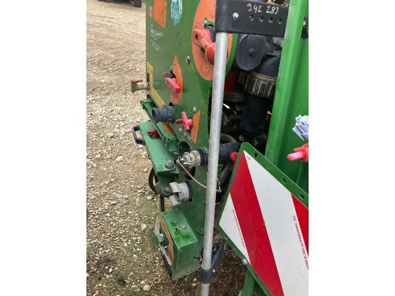 E-FARM: Amazone uf 1501 - Pulvérisateur - id 26PAF6J - 29 000 € - Année: 2013 - France