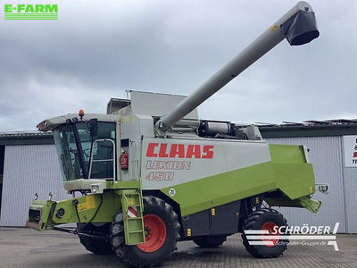 E-FARM: Claas Lexion 450 - Combine harvester - id QVNV5FJ - €47,885 - Year of construction: 2000 - Engine hours: 4,677,Engine power (HP): 275,Germany