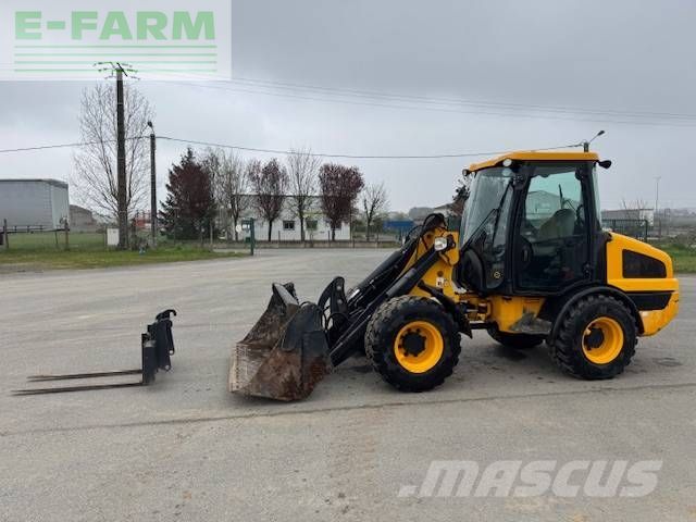 JCB 406 Chargeuse sur pneus 33 900 €