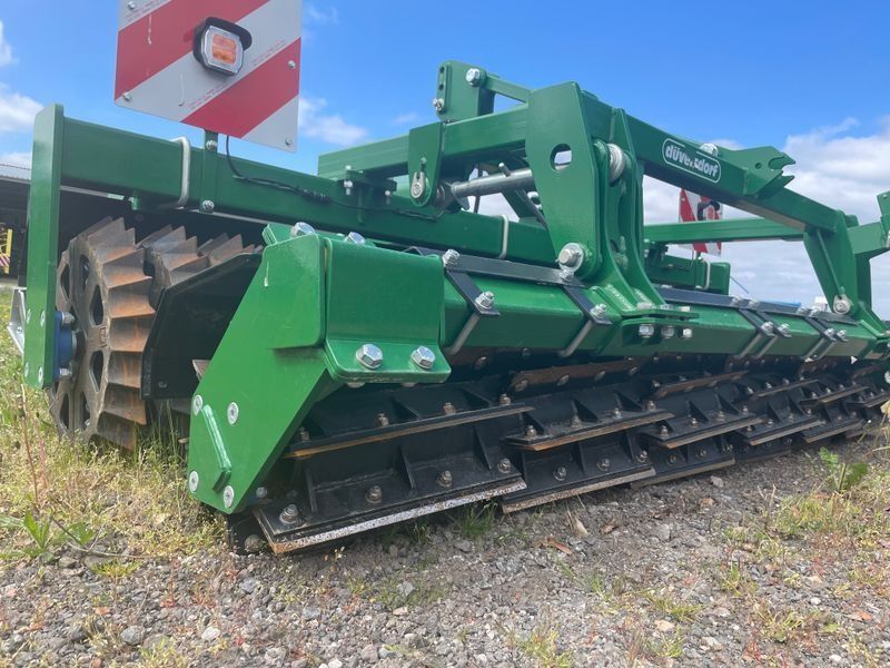 E-FARM: messerwalze - Prensas y rodillos - id MWVNDVH - 9600 € - Año: 2022 - Alemania