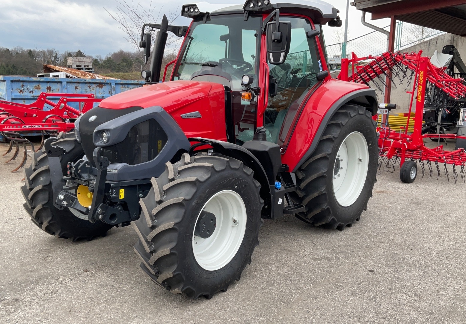 Lindner Lintrac 115 LS tractor €91,583