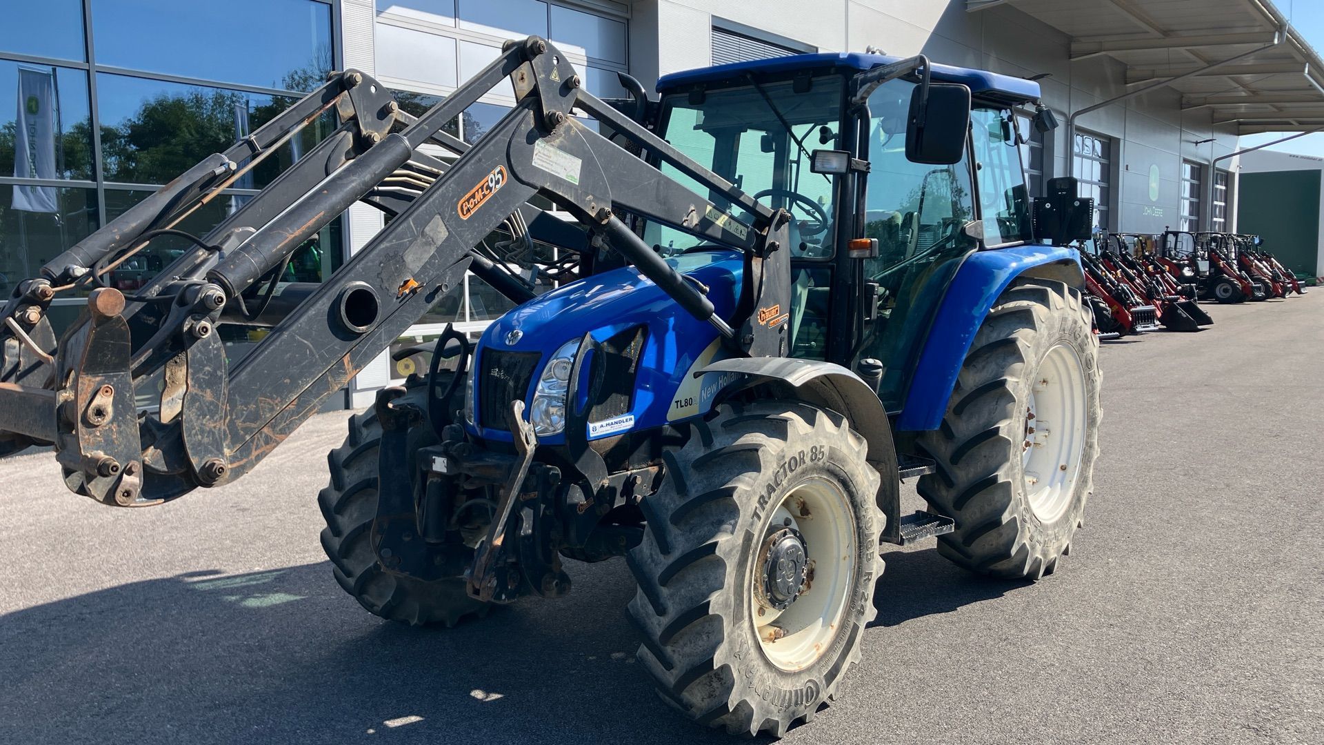 E-FARM: New Holland TL80 A - Tracteur - id X6TJM4G - 28 761 € - Année: 2007 - Lecture du nombre d'heure: 8 839,Puissance du moteur (chevaux): 80,Autriche
