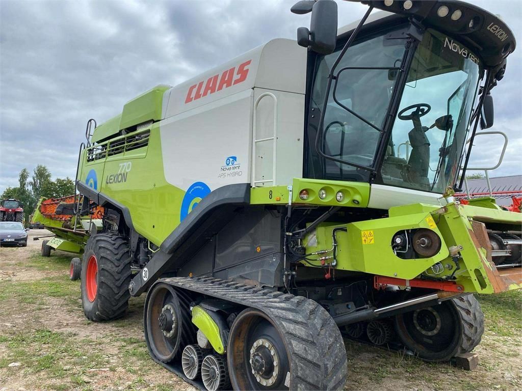 Claas Lexion 770 Terra Trac Combine harvester €145,000