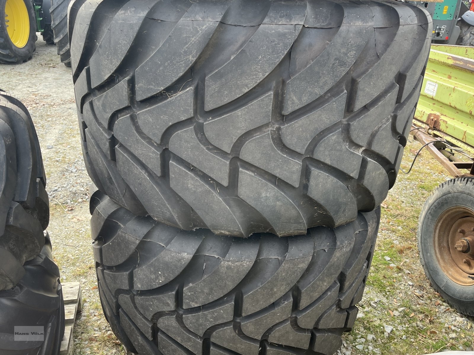 Mitas 710/50r26,5 wheel_and_track €5,800