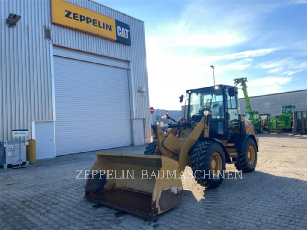 Caterpillar 908m Kolový nakladač 46 500 €