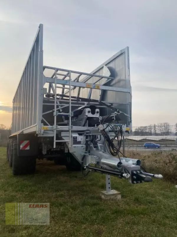 E-FARM: Fliegl asw 391 taurus fox tridem - Pašarų transportavimas - id ZLXNYT9 - 89 500 € - Gamybos metai: 2024 - Vokietija