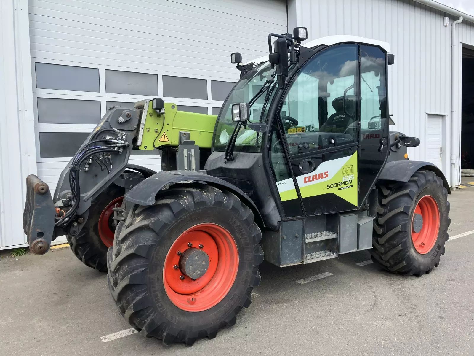 E-FARM: Claas scorpion 635 vari power t4f - Chargeur télescopique  - id NW3B9RT - 60 000 € - Année: 2019 - France