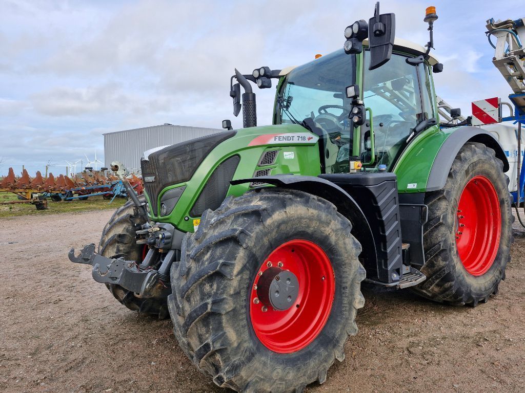 Fendt 718 Vario Power Traktor 88.000 €