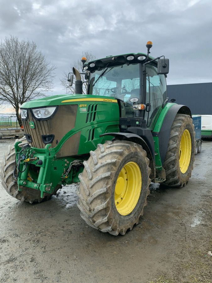 John Deere 6170 R Traktor