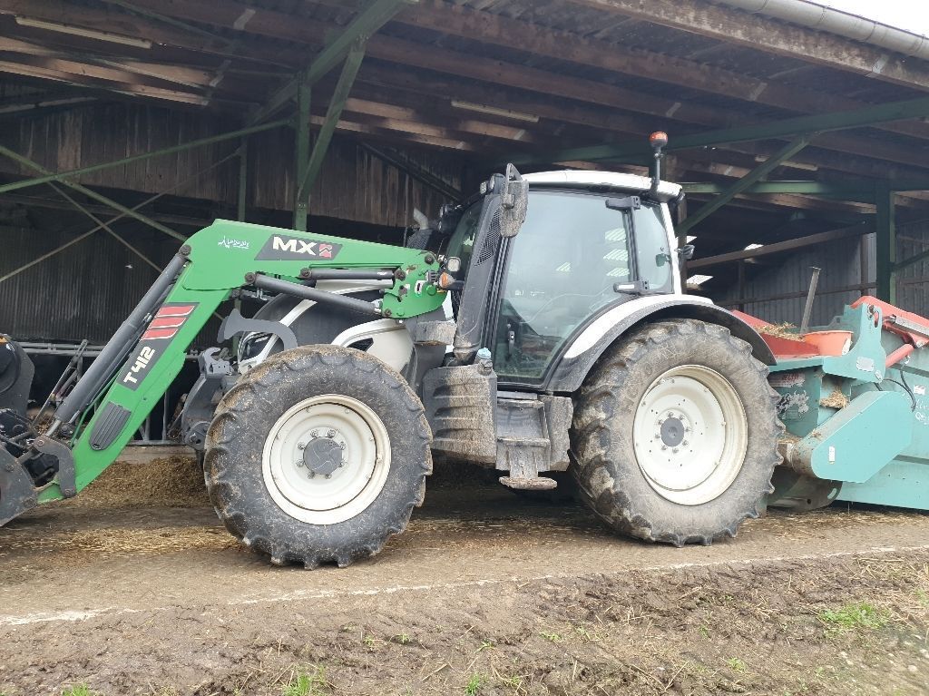 E-FARM: Valtra N124 - Traktor - id H9US4BW - 53 000 € - Rok produkcji: 2019 - Motogodziny: 5100,Moc silnika: 125,Francja